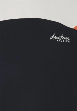 Kaotiko CREW DOWNTOWN UNISEX - Sweatshirt - Yellow -Kaotikoire Magasin 14bc0dfef3fb4072a3dc667b47fd847f