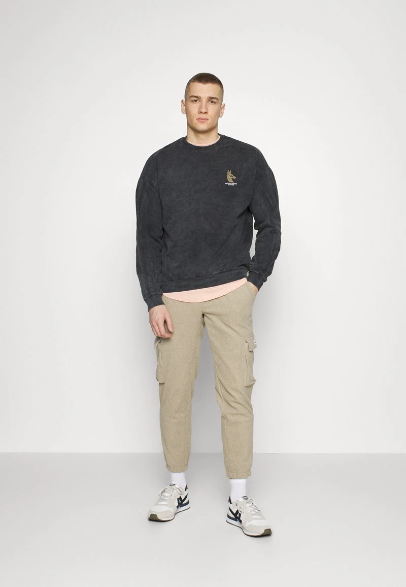 Kaotiko CREW WASHED PHARAOH UNISEX - Sweatshirt - Black 8 Kaotiko CREW WASHED PHARAOH UNISEX - Sweatshirt - Black – Bild 6