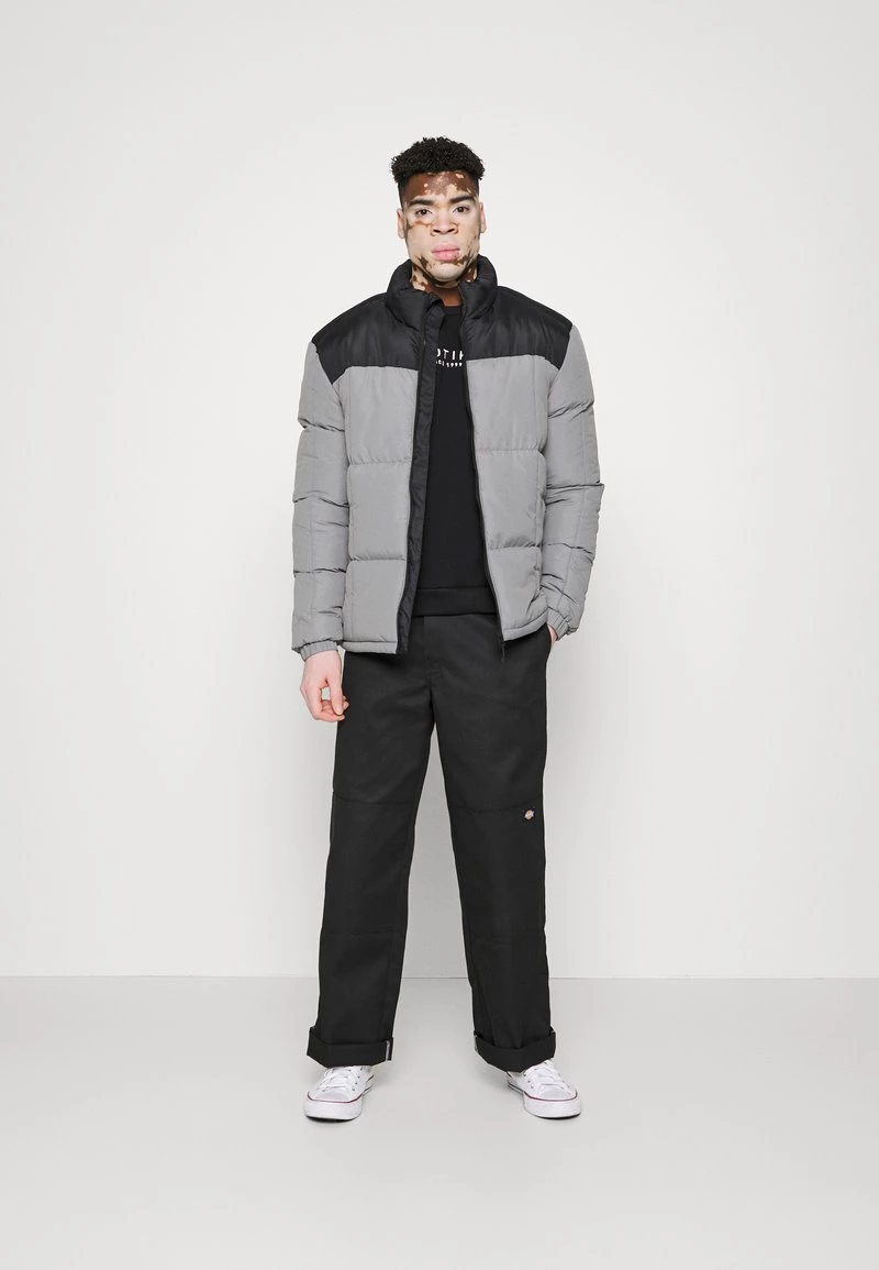 Kaotiko CREW SEATTLE - Sweatshirt - Black/fresh Green - Herren 4 Kaotiko CREW SEATTLE - Sweatshirt - Black/fresh Green - Herren – Bild 2