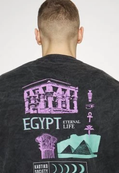 Kaotiko CREW WASHED RUINS UNISEX - Sweatshirt - Black -Kaotikoire Magasin 2610d08c38dd4f63856eea3ab965533a