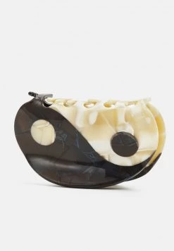 Fire & Glory - Damen FGYANG HAIRSHARK - Haar-Styling-Accessoires - Black -Kaotikoire Magasin 26ca77d43223451cab1f7857d99355b6