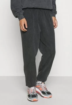 Kaotiko - Herren PANT WASHED - Jogginghose - Black