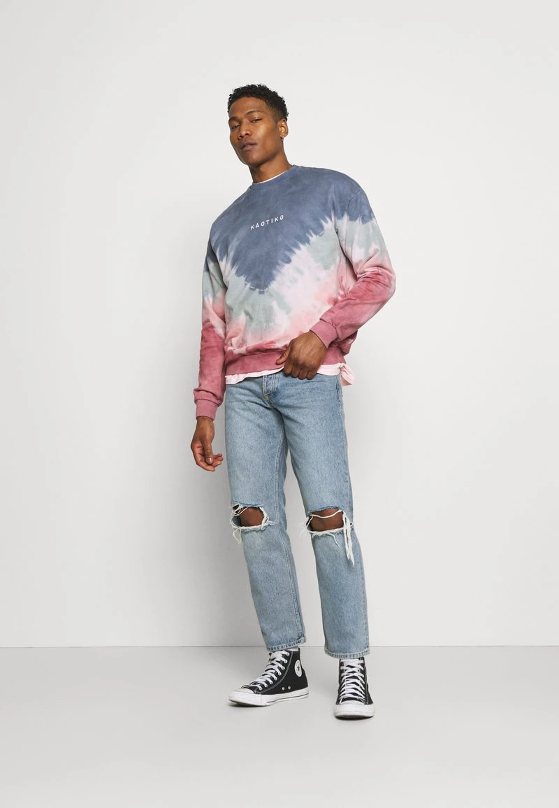 Kaotiko UNISEX- CREW TIE DYE BUSTER - Sweatshirt - Dark Blue 4 Kaotiko UNISEX- CREW TIE DYE BUSTER - Sweatshirt - Dark Blue – Bild 2
