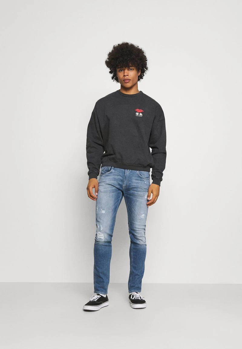 Kaotiko CREW JAPAN LIPS UNISEX - Sweatshirt - Black Wash 4 Kaotiko CREW JAPAN LIPS UNISEX - Sweatshirt - Black Wash – Bild 2