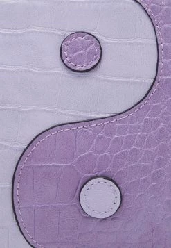 Fire & Glory - Damen BELLA SHOULDER - Handtasche - Lavendula -Kaotikoire Magasin 6782c78cfb98449f918e30b2577ca497