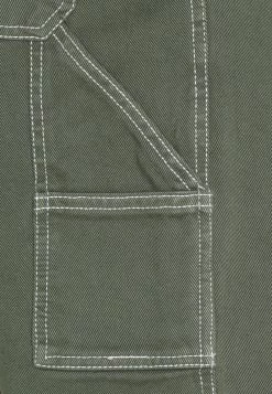 Kaotiko CARPENTER TROUSERS UNISEX - Stoffhose - Olive -Kaotikoire Magasin 6886658be669404bb4d6b14a31a32bb4