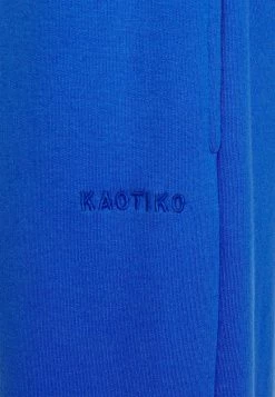 Kaotiko - Unisex PANTALÓN CHANDAL - Jogginghose - Royal -Kaotikoire Magasin 727ccc3af00a4df1b77bbedc98563d1f