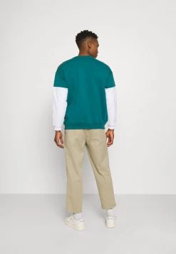 Kaotiko CREW UNISEX - Sweatshirt - Green -Kaotikoire Magasin 7d433d5067a94440894226bcd85b77ff