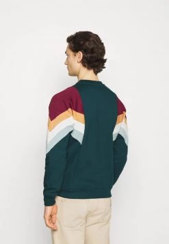 Kaotiko UNISEX CREW SEATTLE - Sweatshirt - Cloud 11 Kaotiko UNISEX CREW SEATTLE - Sweatshirt - Cloud -Kaotikoire Magasin 881a3809db254db688b9b92f7ddaec5b