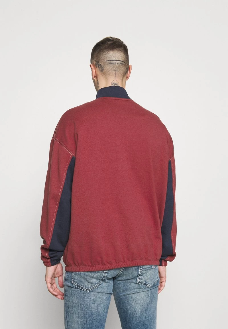 Kaotiko UNISEX CREW ARNOLD - Sweatshirt - Granate 5 Kaotiko UNISEX CREW ARNOLD - Sweatshirt - Granate – Bild 3