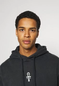 Kaotiko CREW TIE DYE UNISEX - Kapuzenpullover - Black 13 Kaotiko CREW TIE DYE UNISEX - Kapuzenpullover - Black -Kaotikoire Magasin 97ae412ca5a74bd8b39ddb45db1da3a7