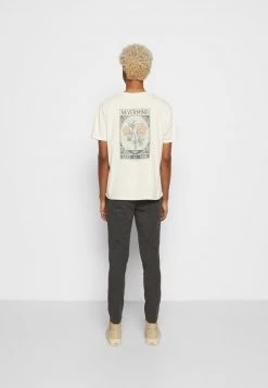 Kaotiko NEVERMIND UNISEX - T-Shirt Print - Ivory 12 Kaotiko NEVERMIND UNISEX - T-Shirt Print - Ivory -Kaotikoire Magasin 9deea574ed7c46aeb461ac679bc415b2