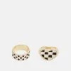 Fire & Glory - Damen TERNI RINGS 2 PACK - Ring - Gold-coloured 2 Fire & Glory - Damen TERNI RINGS 2 PACK - Ring - Gold-coloured -Kaotikoire Magasin b4fdf9d1c70249528c147f977b696ae1