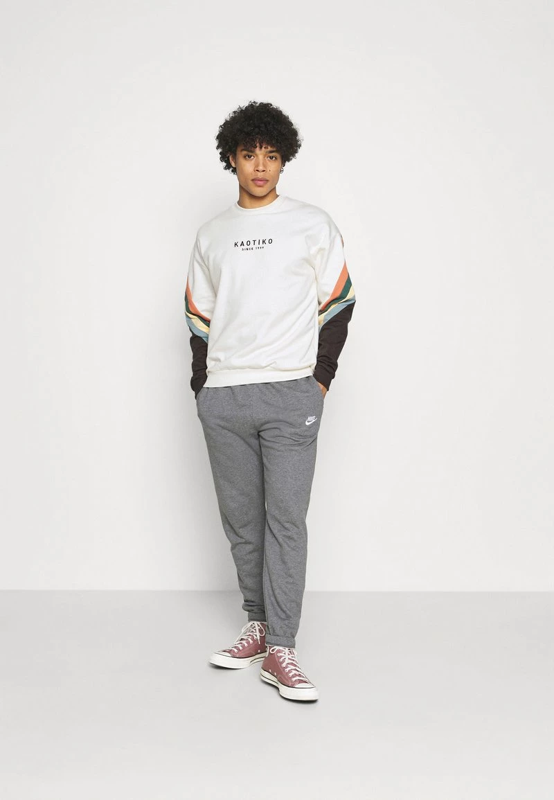 Kaotiko CREW WALKER UNISEX - Sweatshirt - White 4 Kaotiko CREW WALKER UNISEX - Sweatshirt - White – Bild 2