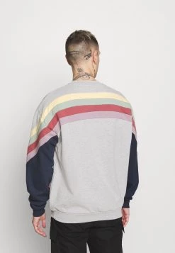 Kaotiko CREW WALKER UNISEX - Sweatshirt - Gris 12 Kaotiko CREW WALKER UNISEX - Sweatshirt - Gris -Kaotikoire Magasin ce14f0a209db48c49f99052a65d9eb9f