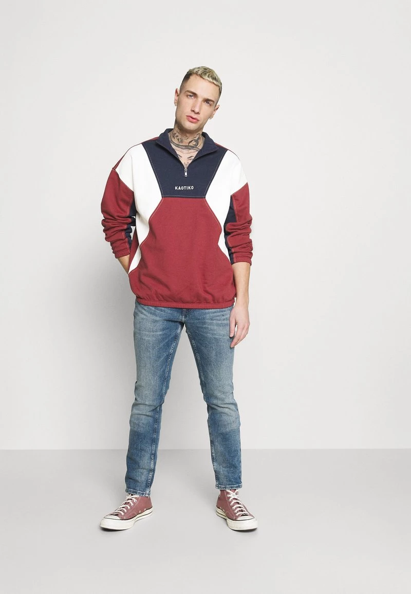 Kaotiko UNISEX CREW ARNOLD - Sweatshirt - Granate 4 Kaotiko UNISEX CREW ARNOLD - Sweatshirt - Granate – Bild 2