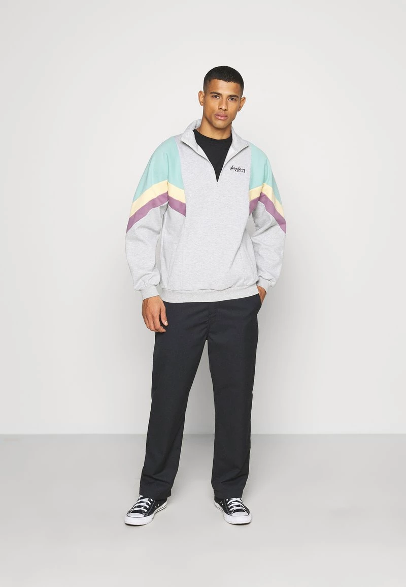 Kaotiko UNISEX CREW JEAN - Sweatshirt - Grey 4 Kaotiko UNISEX CREW JEAN - Sweatshirt - Grey – Bild 2