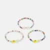 Fire & Glory WIKA BRACELET 3 PACK - Armband - Cloud Dancer/multi - Damen -Kaotikoire Magasin ef4227076280412a89af99ce6b02706e