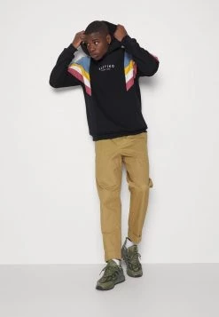 Kaotiko SUD CAP EWAN - Sweatshirt - Black/blue/mostaza/marfil/burgundy - Herren -Kaotikoire Magasin f48f92c20c7840c7bc4ffe976c94e066